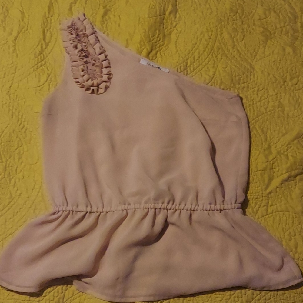 Forever 21 one-shoulder creme top